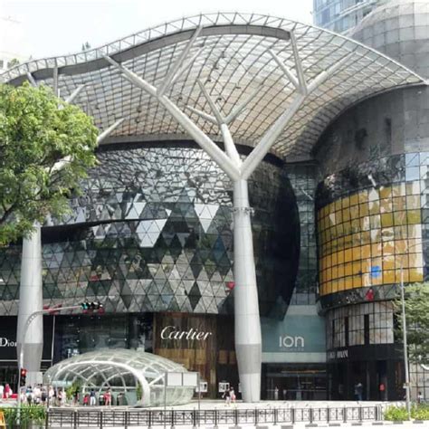 ion orchard turn singapore